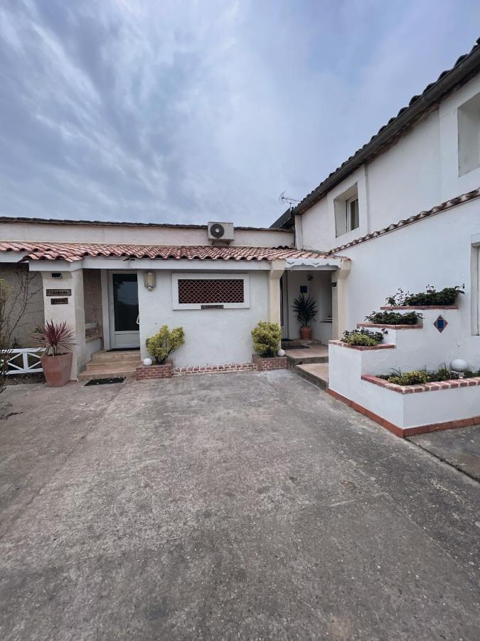 Jardin De Marceau Bed and Breakfast Blasimon Εξωτερικό φωτογραφία