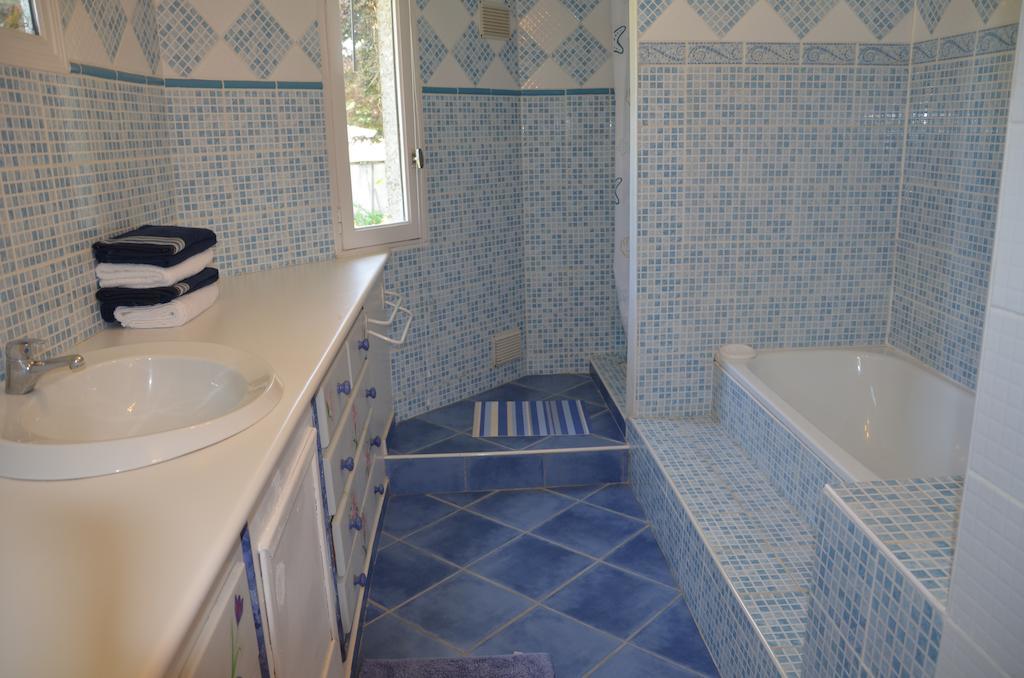 Jardin De Marceau Bed and Breakfast Blasimon Εξωτερικό φωτογραφία